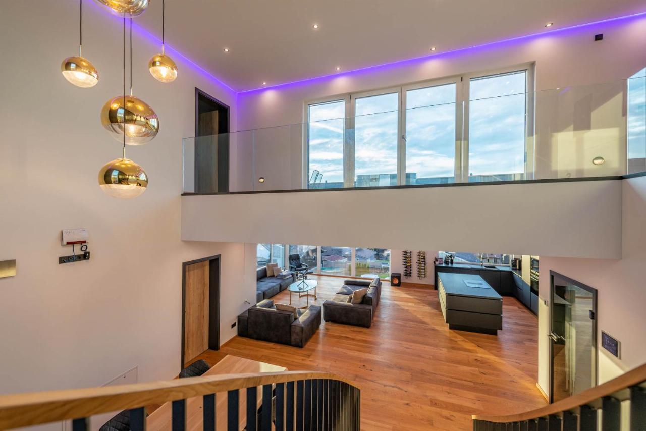 Moderne Villa Mit Whirlpool Und Heimkino فالدكيرشن المظهر الخارجي الصورة