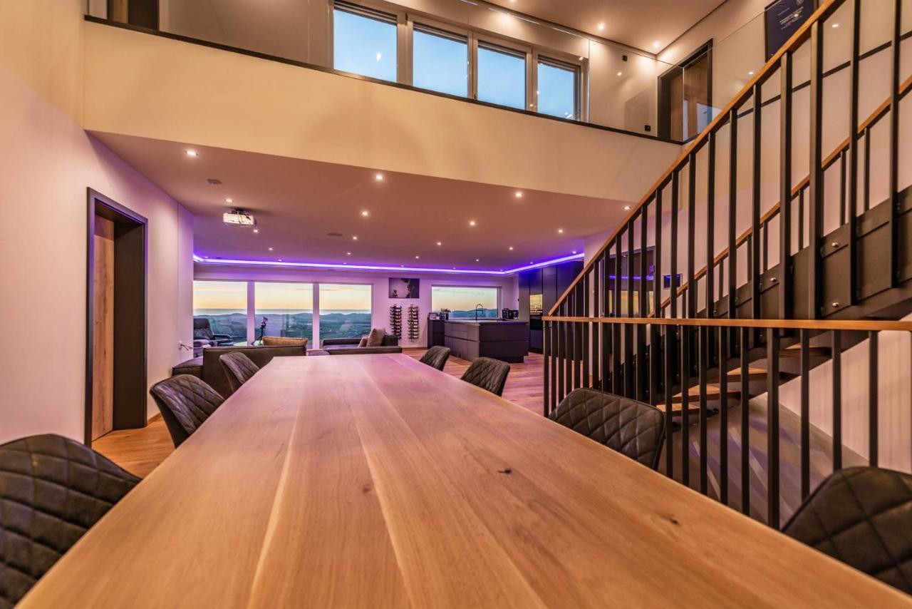 Moderne Villa Mit Whirlpool Und Heimkino فالدكيرشن المظهر الخارجي الصورة