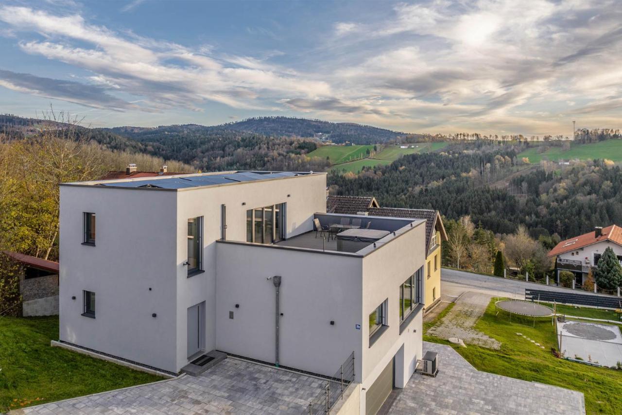 Moderne Villa Mit Whirlpool Und Heimkino فالدكيرشن المظهر الخارجي الصورة
